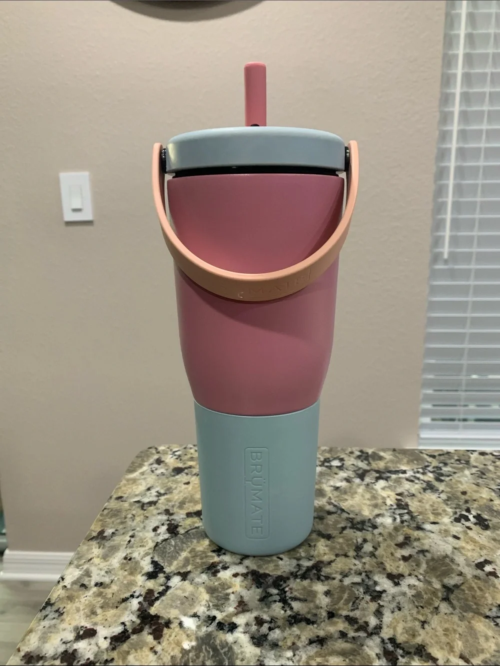 BRÜMATE Two-Tone Pink & Light Blue Insulated Tumbler with Carry Handle